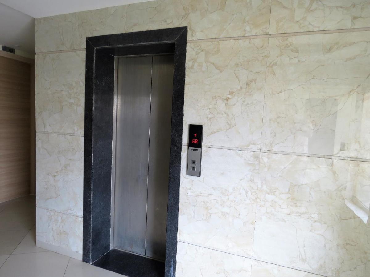 Vrindavan Inn Kültér fotó